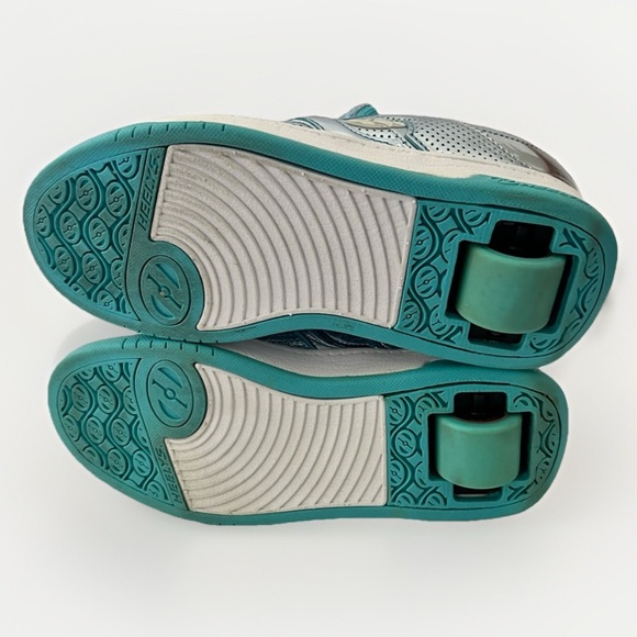 Heelys Metallic Split Chrome Skate Sneaker Roller Wheel in Blue - Picture 5 of 6